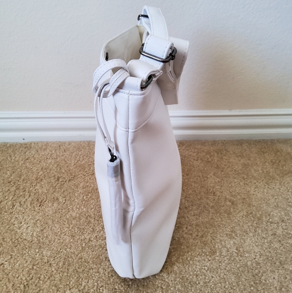 Beauty Brand white purse - Picture 2 of 8